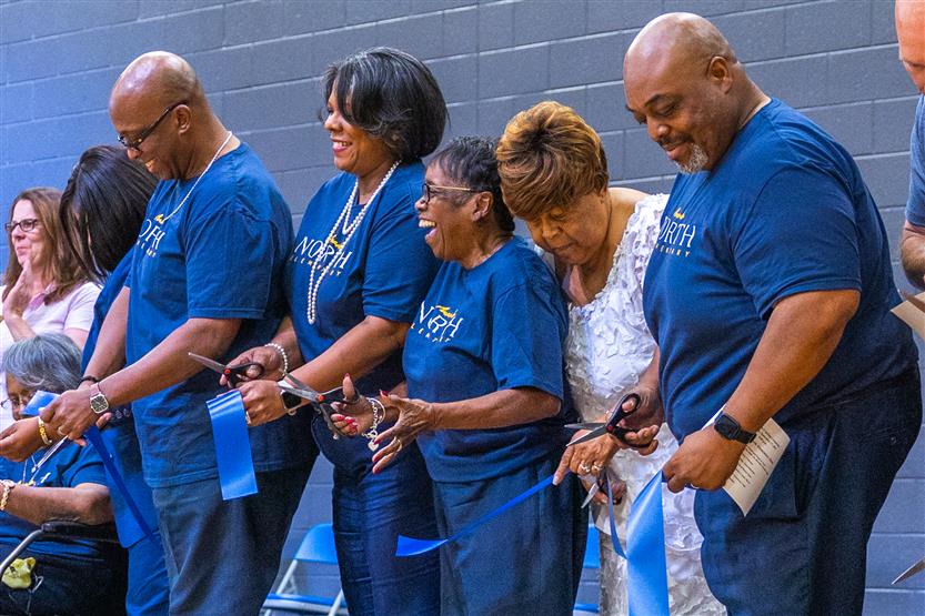 Students cut ribbon at new school